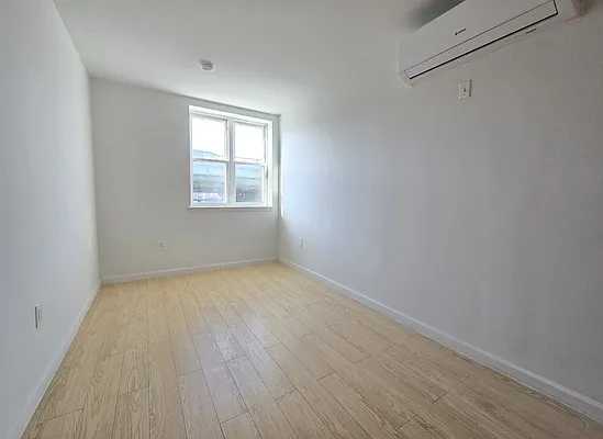 Rented by Kahana Real Estate LLC | media 3