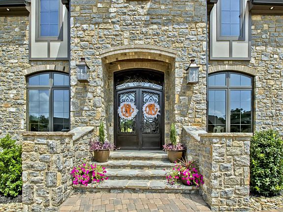2nd image of 1240 Anthem View Ln