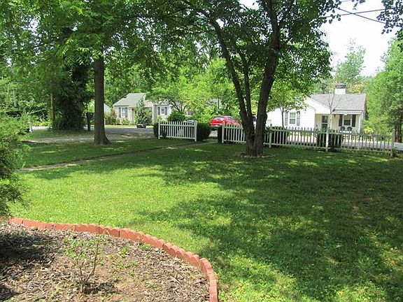 4th image of 110 Lakeview Dr SW
