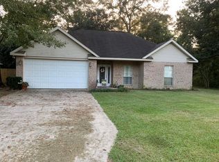 3162 Jackson Landing Rd, Picayune, MS 39466