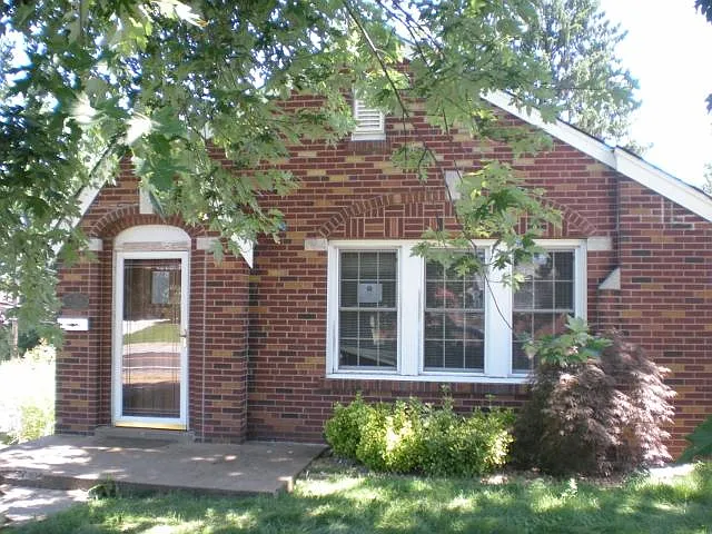 9108 Dana Ave photo 1