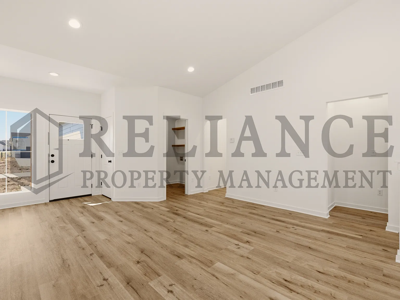 5240 North Pinecrest Court (ON) - 1 — Photo 4