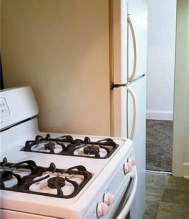5th image of 2716 Hoehler Dr