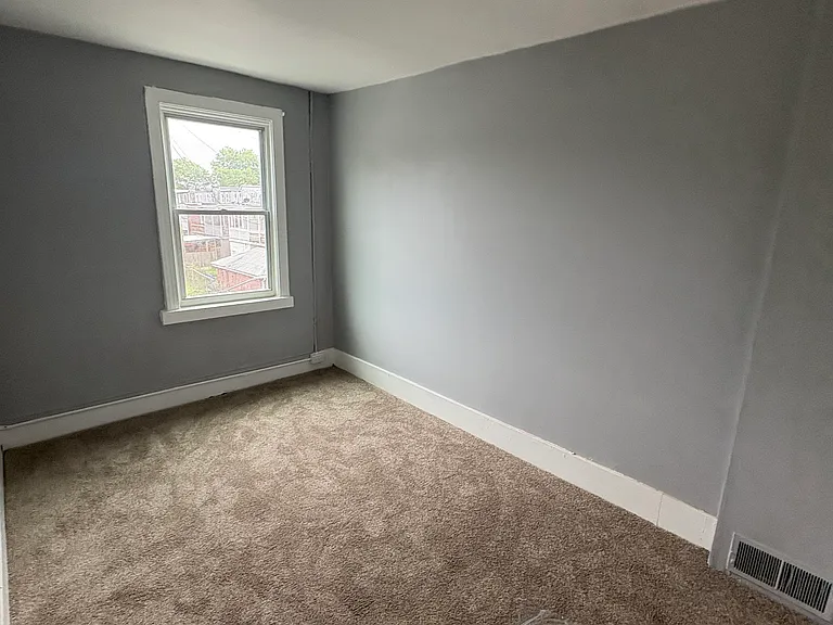 1708 Briggs St — Photo 4