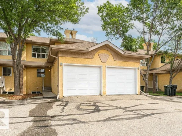 901 Normandy Dr #15, Strathcona County, AB T8A 5V7