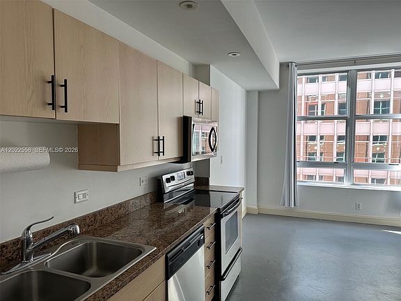 2nd image of 111 E Flagler St APT 702
