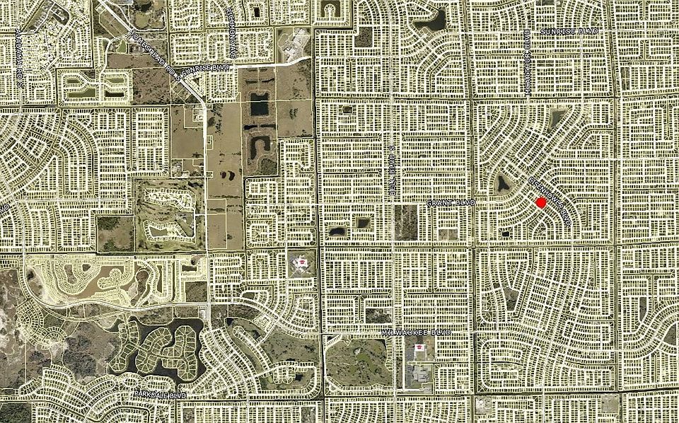 2nd image of 420 Wickham Ave S