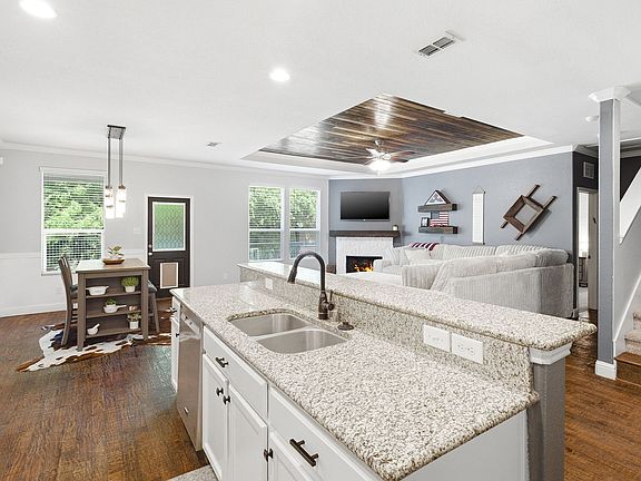 5th image of 2923 Aspen Way