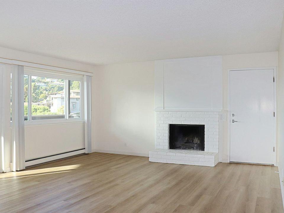 1st image of 22 Marinero Cir APT 49