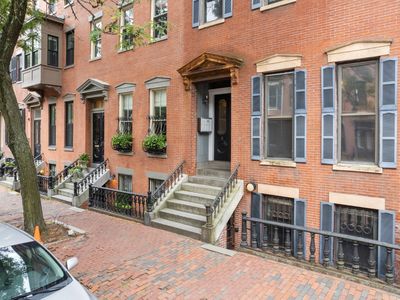 18 Milford St, Boston, MA, 02118
