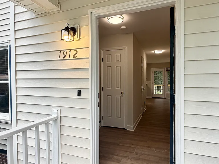 1912 Jupiter Hills Ct — Photo 29