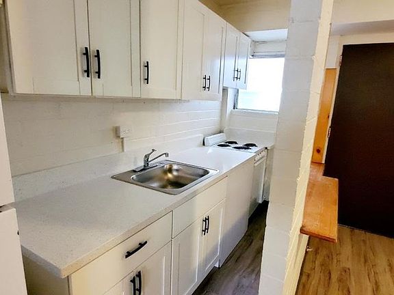 5th image of 215 Paoakalani Ave #11