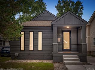 935 N Lafayette Ave, Royal Oak, MI 48067