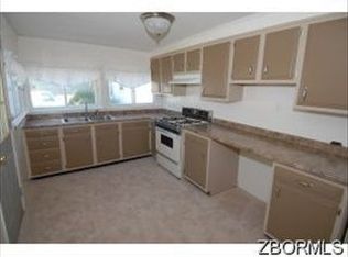 523 Winton Ave, Zanesville, OH 43701