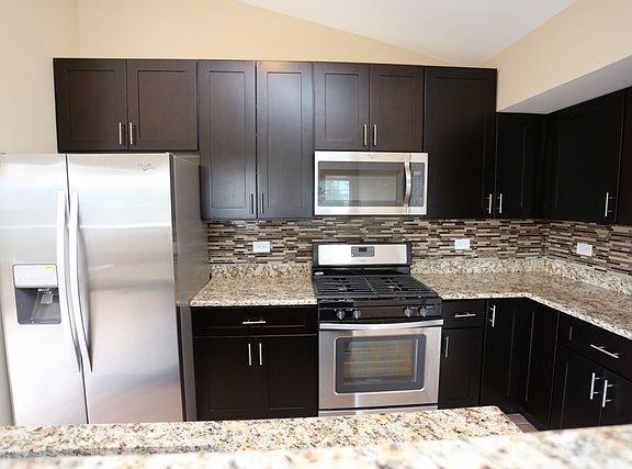 2nd image of 1020 Charlestowne Dr
