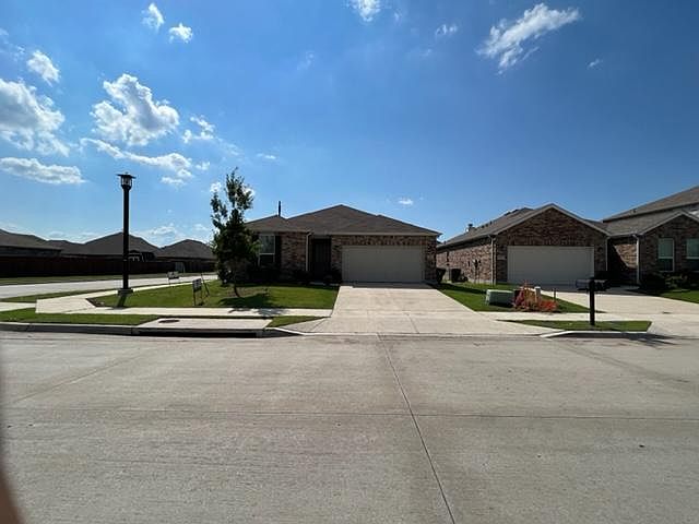 1st image of 928 Rivers Creek Ln