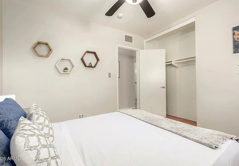 1412 W 7th Pl — Photo 9