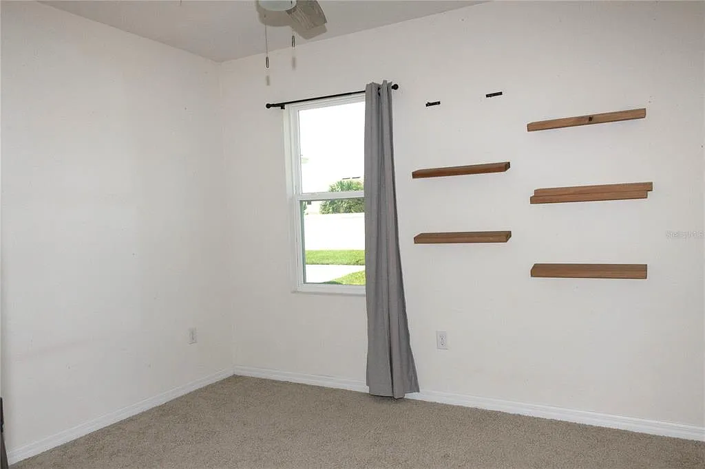 5 bed, 3.5 bath, 2626 sqft, $2,900 — Photo 4