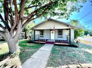 1320 S Seaman St, Eastland, TX 76448