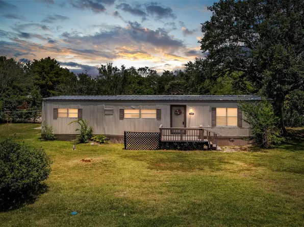 1202 Willow Ln, League City, TX 77573