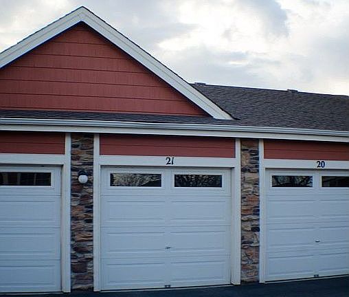 2 of 2 Indoor Garage
