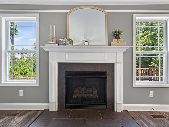 5th image of 143 Sycamore Hill Dr