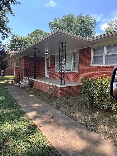 2507 Andrew Jackson Way NE Photo 1