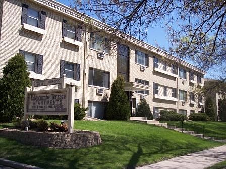 1st image of 1330 Saint Paul Ave APT 106
