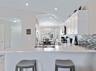 3831 E Hazeltine Way, Chandler, AZ 85249