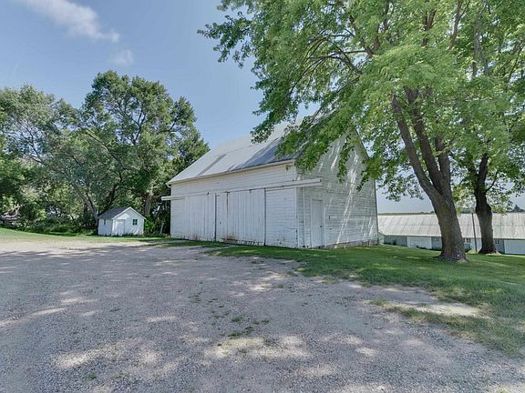3rd image of 3476 170th St