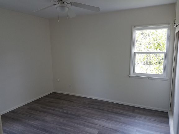 4th image of 1004 N Griffith Park Dr