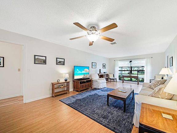 2nd image of 4856 Hawkwood Pl APT B