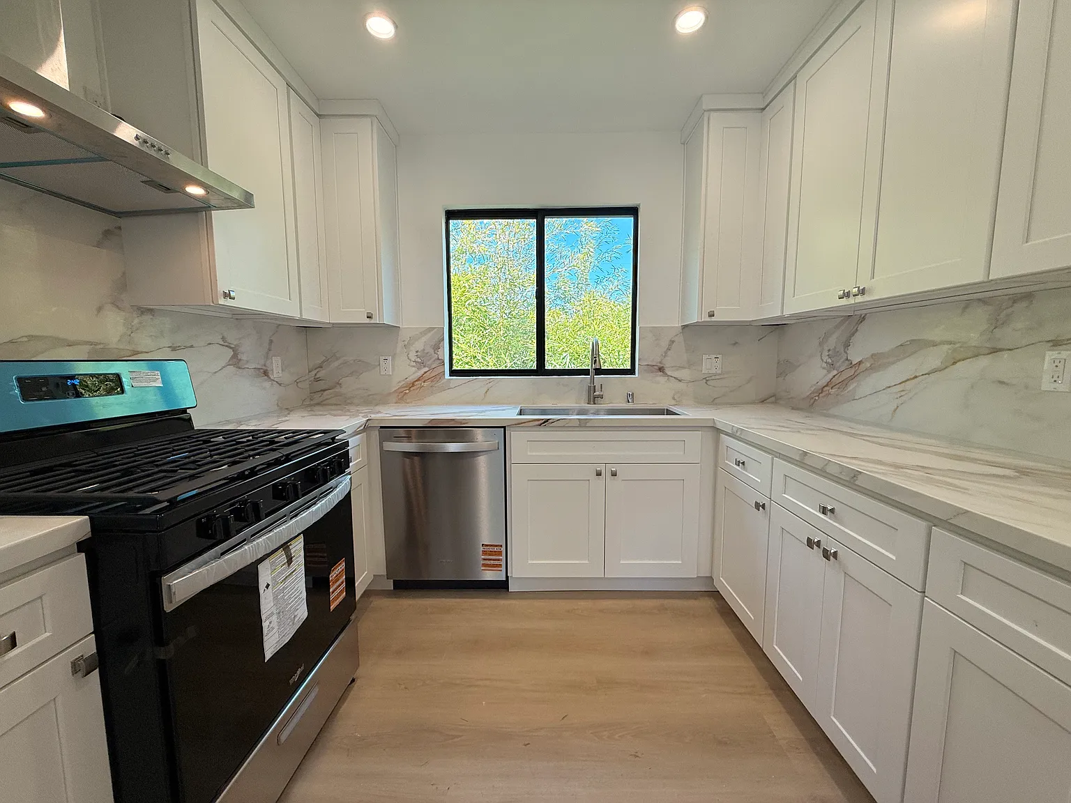 2 bed, $4,500 — Photo 4