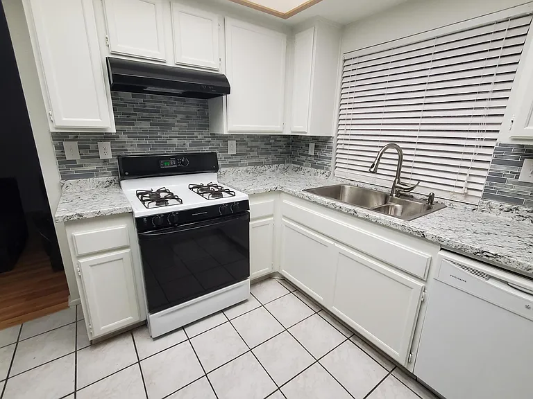 11894 Rudbeckia Cir — Photo 8