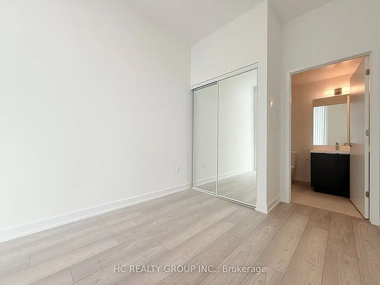 5858 Yonge St #Penthouse 25 — Photo 12