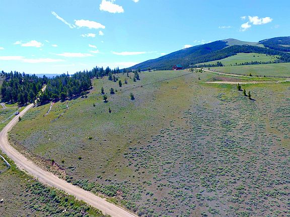 3rd image of 33 Bachelor Creek Ct