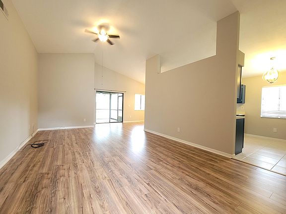 4th image of 133 River Chase Dr