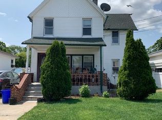 24 Smith St FLOOR 2, Valley Stream, NY 11580