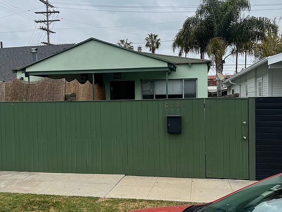 2nd image of 1603 Cabrillo Ave #1/2