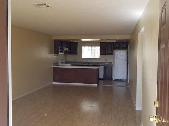 5th image of 3270 Cameron St Unit D