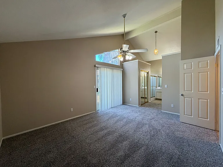 5246 W Magill Ave — Photo 12