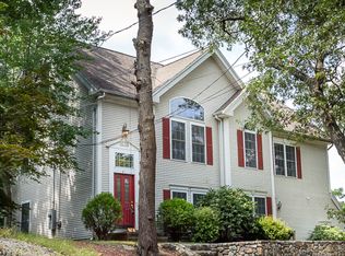 47 Circuit Rd, Quincy, MA 02169