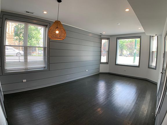 3rd image of 2836 W Diversey Ave #1F