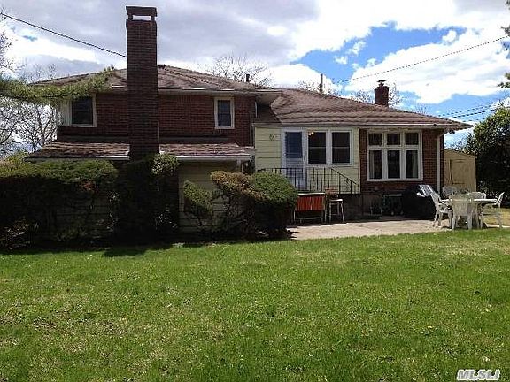 2nd image of 686 Brookside Ct