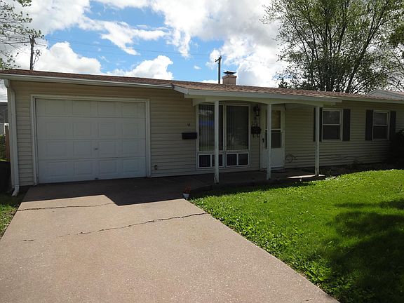 3rd image of 758 41st Ave