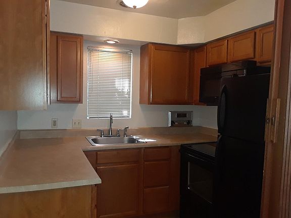 3rd image of 7509 York Dr #Pl