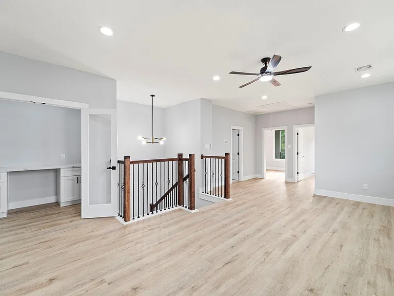 6631 Foster St — Photo 6