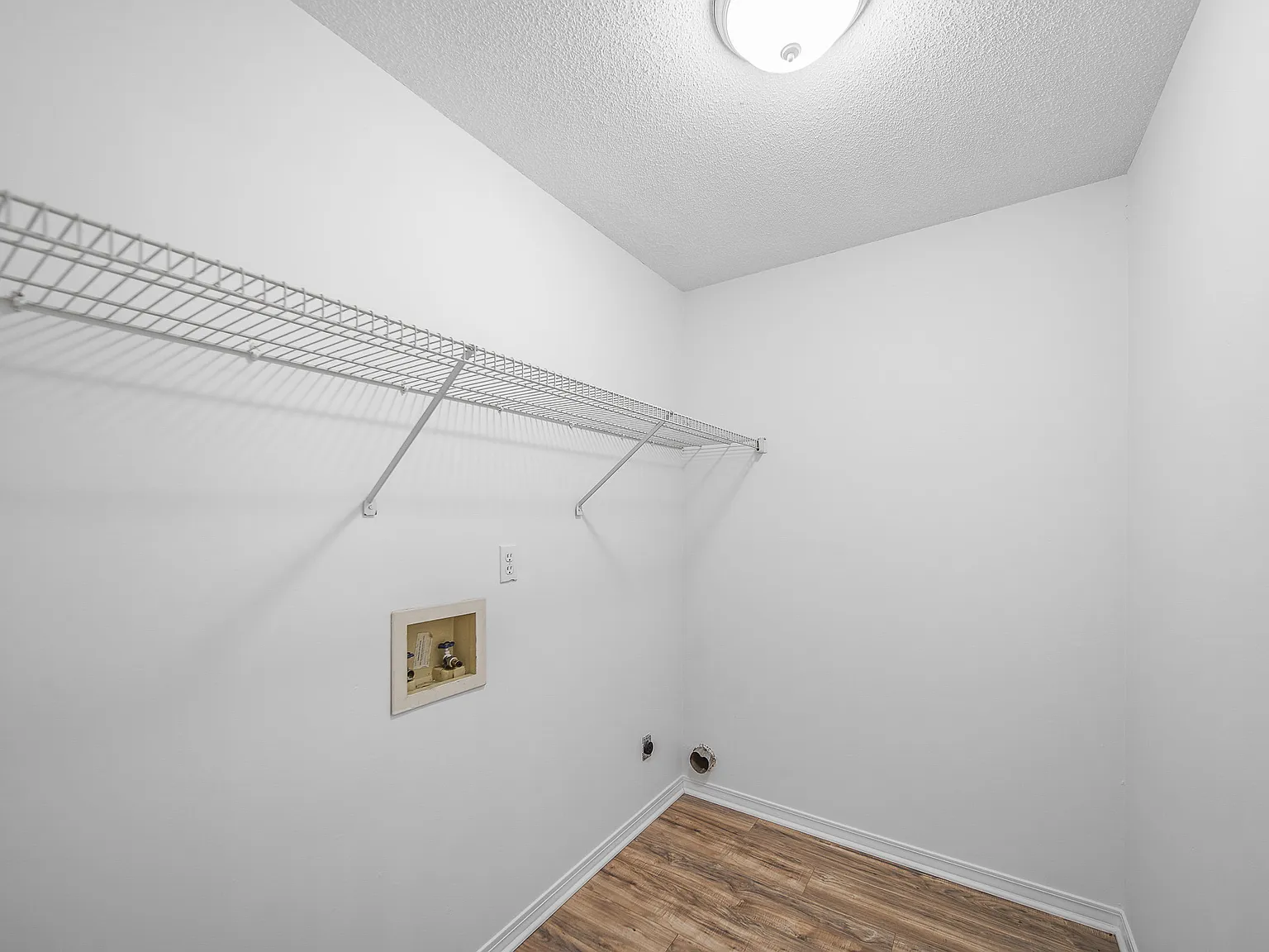 Country Meadow Lane 3313 - 1 — Photo 4