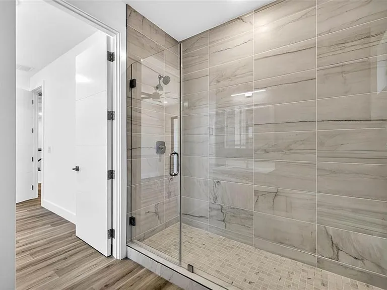 4426 W Euclid Ave — Photo 33
