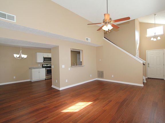 2nd image of 2704 Trailwood Ln
